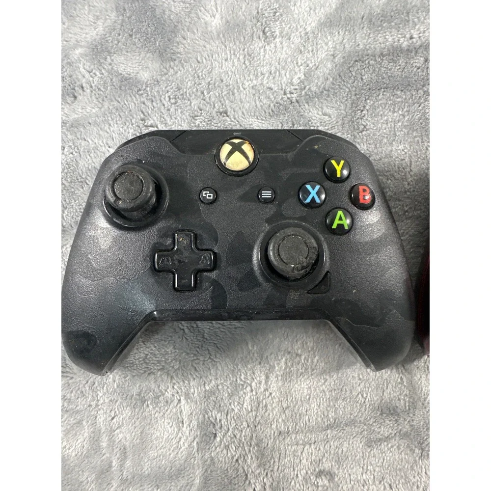 PDP Wired Controllers for Xbox One Black Camo and Translucent Red Lot of 2